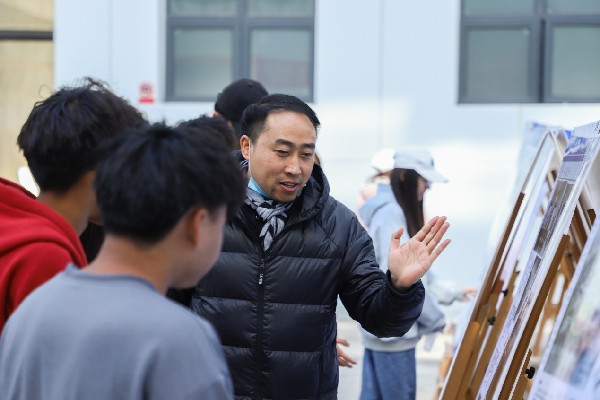 图片10.jpg 图片10.jpg