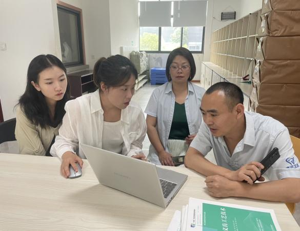 口腔医学技术专业校企合作再深化——beat365正版唯一官网必一与重庆豪迟义齿制作有限公司 共绘“豪迟订单班”新篇章 第 3 张 口腔医学技术专业校企合作再深化——beat365正版唯一官网必一与重庆豪迟义齿制作有限公司 共绘“豪迟订单班”新篇章 第 3 张