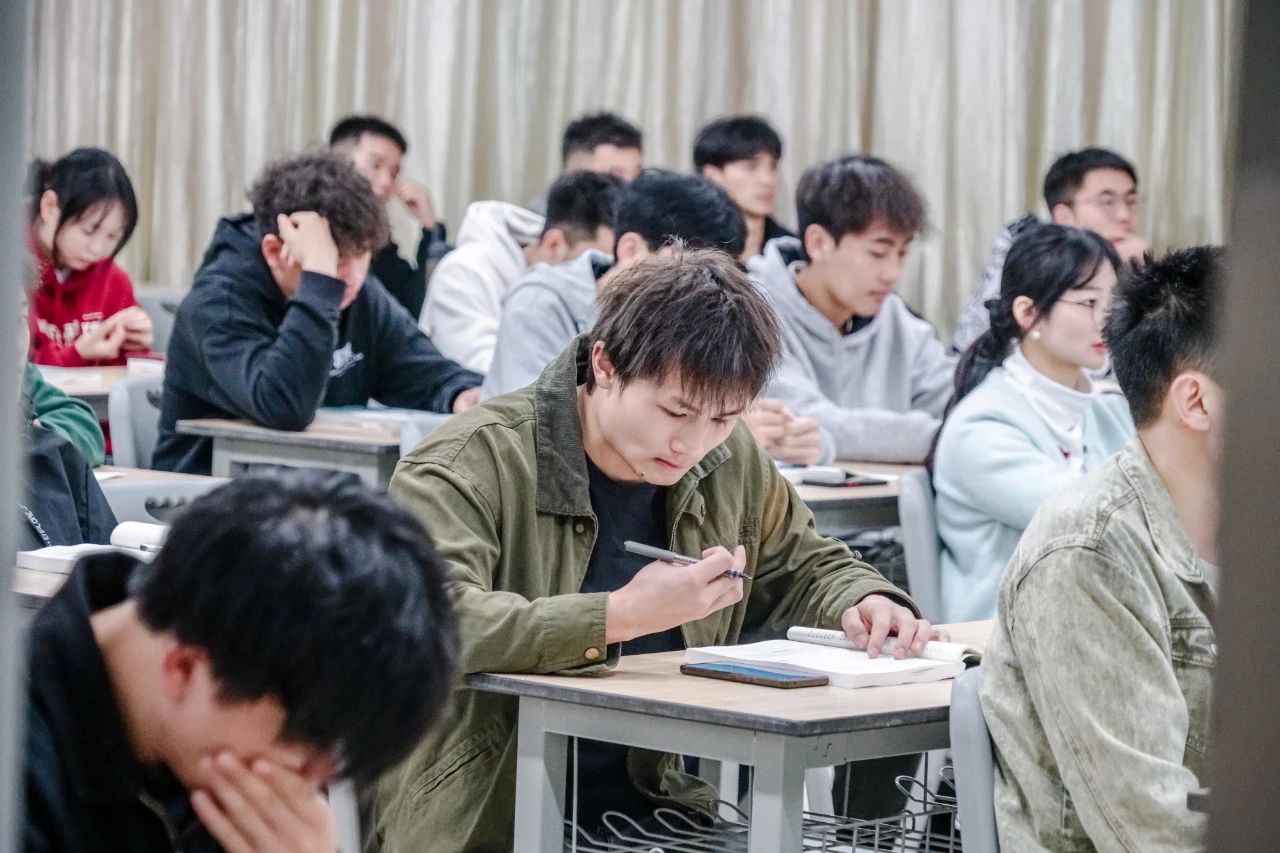 beat365正版唯一官网必一春季学期开学! 第 4 张 beat365正版唯一官网必一春季学期开学! 第 4 张