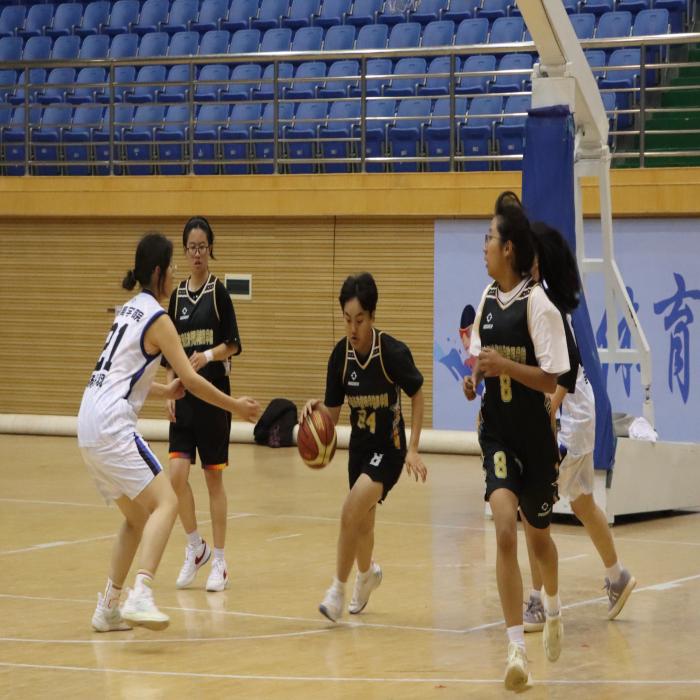 热血逐梦，赛场争锋——beat365正版唯一官网必一医学院篮球赛半决赛战报 第 4 张