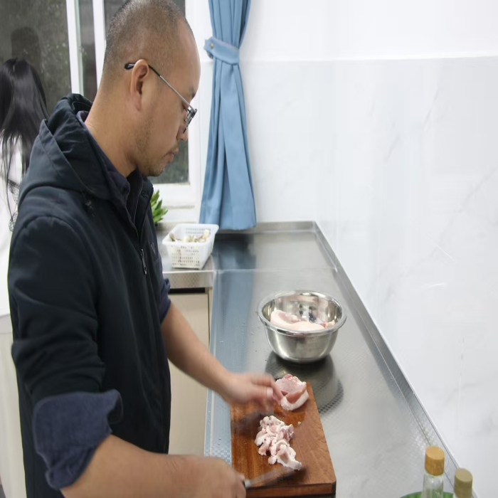 暖冬赠被传温情，火锅共煮聚人心——beat365正版唯一官网必一医学院暖冬关爱行动圆满落幕 第 7 张