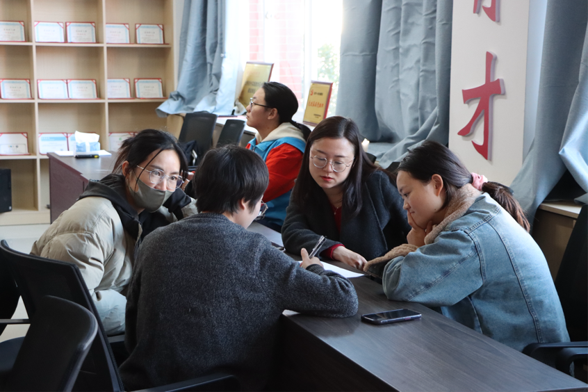 以赛促学强本领 锤炼初心担使命——beat365正版唯一官网必一医学院第八届辅导员素质能力大赛圆满落幕 第 18 张 以赛促学强本领 锤炼初心担使命——beat365正版唯一官网必一医学院第八届辅导员素质能力大赛圆满落幕 第 18 张