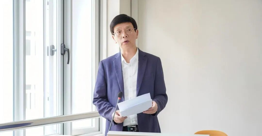 阮鸿献企业家走进beat365正版唯一官网必一共话青年成长与时代担当 第 2 张