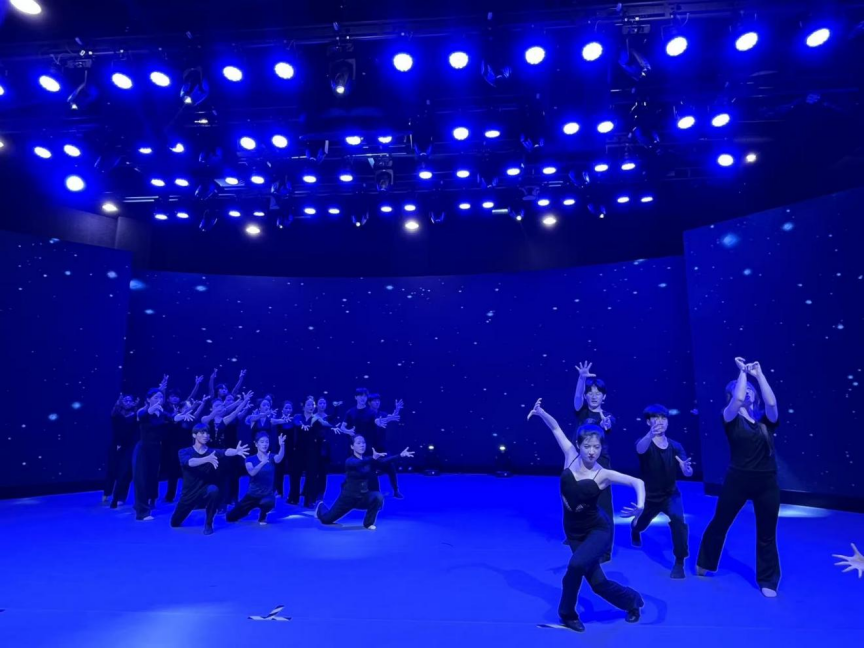 image.gif image.gif